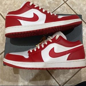 Air Jordan 1 Low Gym Red